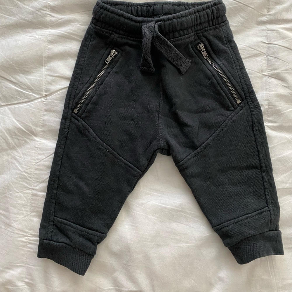 Zara 9-12m boy black sweatpants